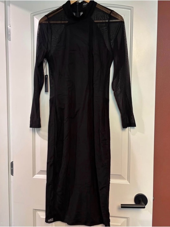 Babaton Dresses & Skirts - Babaton Black Long Sleeve Mesh-Inset Midi Dress
